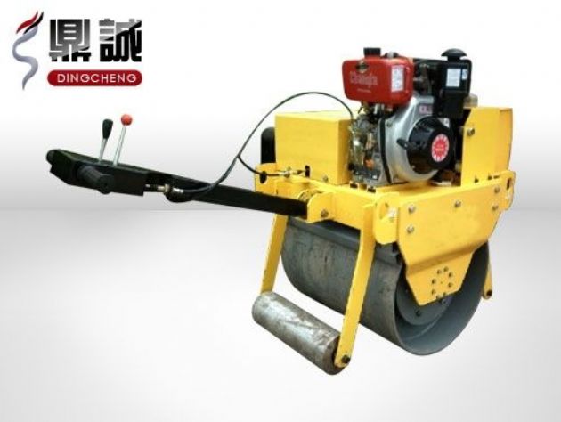 點擊查看詳細信息<br>標題：重型手扶式單鋼輪壓路機 閱讀次數：13372