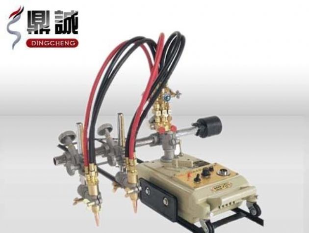 點擊查看詳細信息<br>標題：雙頭多頭火焰切割機 閱讀次數(shù)：4665