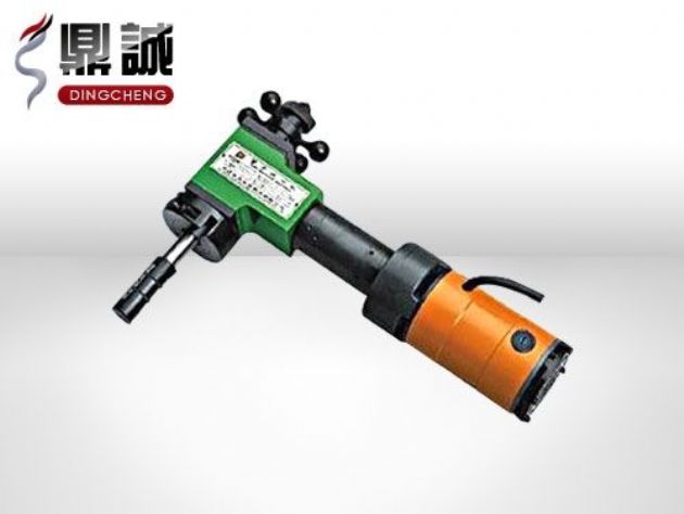 點擊查看詳細信息<br>標題：T型內(nèi)漲式管子坡口機 閱讀次數(shù)：4691
