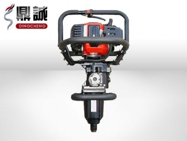 點(diǎn)擊查看詳細(xì)信息<br>標(biāo)題：便攜式內(nèi)燃扳手 閱讀次數(shù)：4477