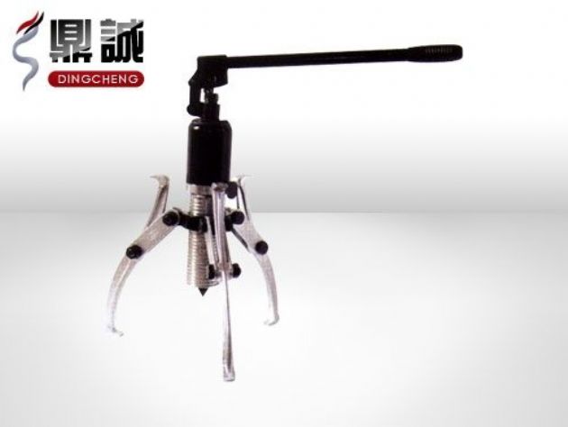 點擊查看詳細(xì)信息<br>標(biāo)題：整體式液壓拉馬 閱讀次數(shù)：4908