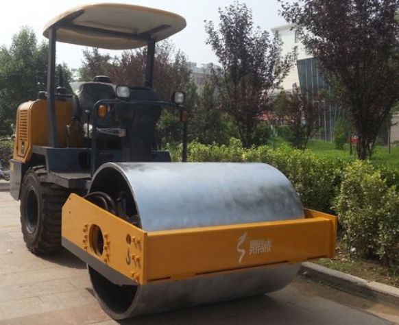 點擊查看詳細信息<br>標題：3.5噸單鋼輪座駕壓路機 閱讀次數：13742