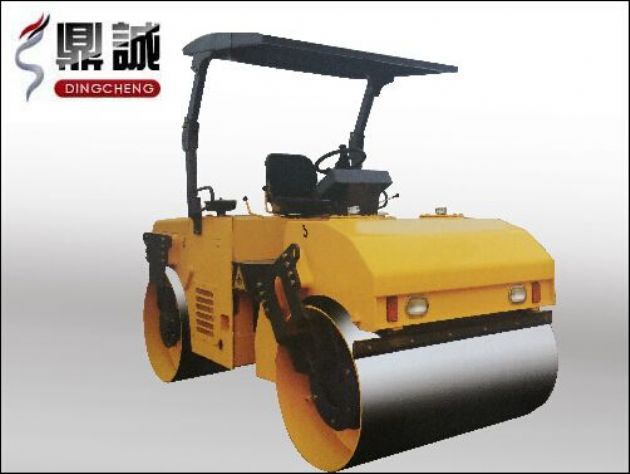 點擊查看詳細信息<br>標題：6噸雙鋼輪振動壓路機 閱讀次數：13175